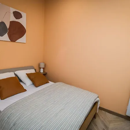 Maison Calme Eventail De *